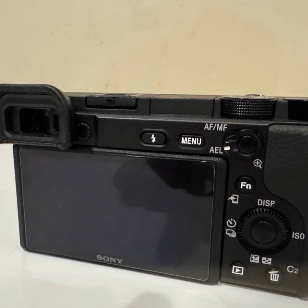 Sony a6400 with Black Display